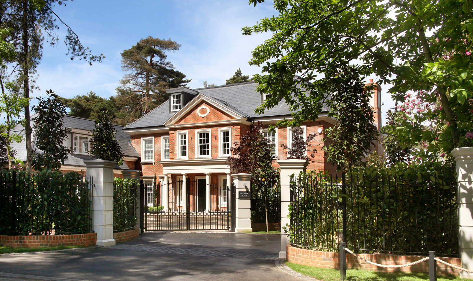 Chesham House front Aspect